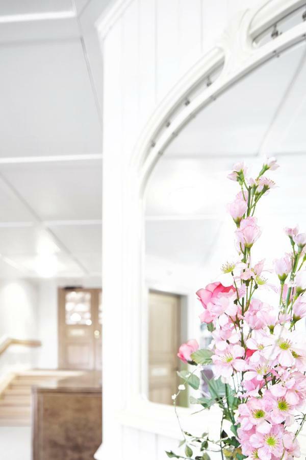 Hotel Kurhaus Fluehli Ngoại thất bức ảnh